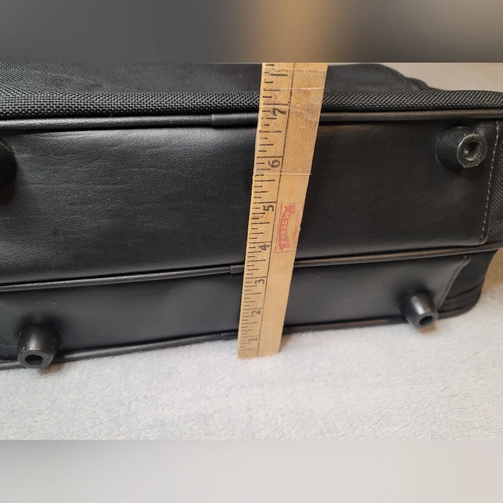 Samsonite Black Travel Tote Carry-On Bag Overnight Business Briefcase 17